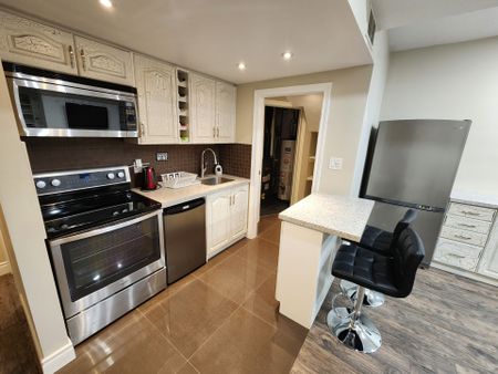 For Lease - 1214 Kos Boulevard, Mississauga, Ontario - Photo 4