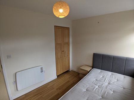 3 bedroom flat to rent - Photo 2