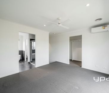 Convenience Living Perfect Location in Diggers Rest. - Photo 4