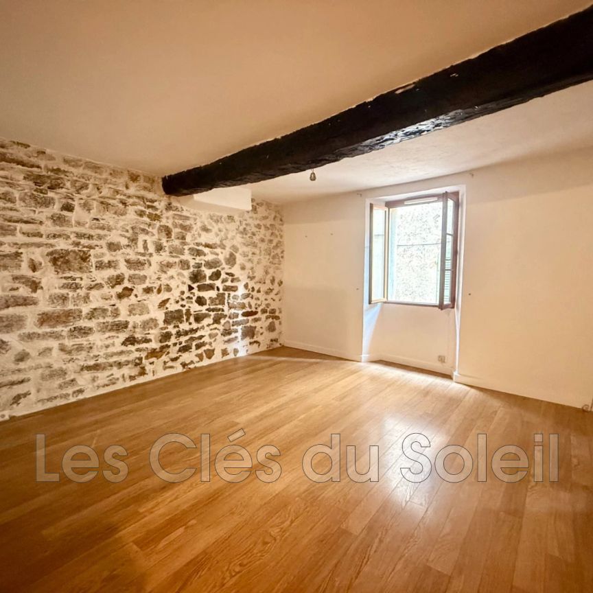 Location appartement 2 pièces 43 m² Hyères - Photo 1