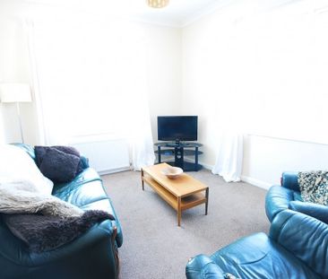 3 Bed - Doncaster Road, Sandyford - Photo 1