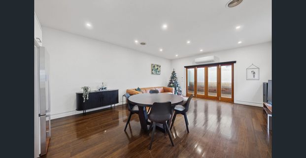 Single fronted home with charm - Photo 1