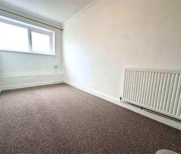 West Road, Shoeburyness, Shoeburyness, SS3 - Photo 4