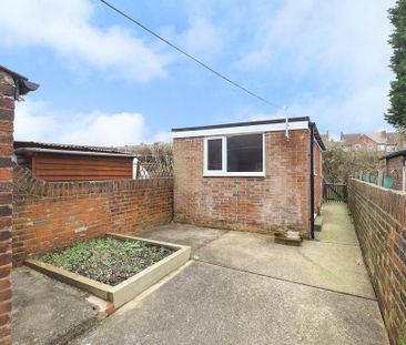 2 bedroom terraced house to rent - Photo 5