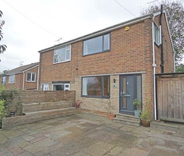 3 bedroom House To Let - Photo 2