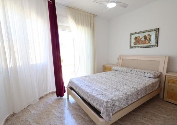 Adosado en la Regia . Temporada larga.