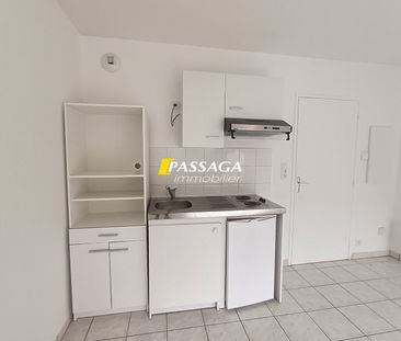 Location Appartement 1 pièce 23m² - Photo 2