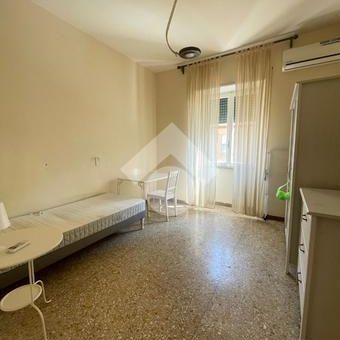 Monolocale in affitto - Photo 3