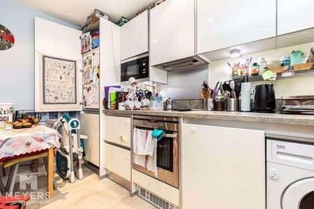 Adelphi Court, Manor Road, Bournemouth, BH1 - Photo 4