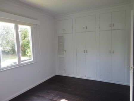 17 Creek Street, Cooma - Photo 5