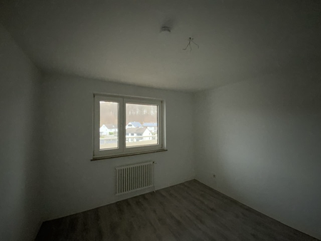 Moderne 2-Zimmer-Wohnung mit Balkon und toller Aussicht in Menden - Photo 2