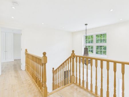 Bakers Wood, Denham, Uxbridge,UB9 - Photo 4