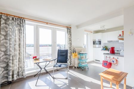 Fijn éénslaapkamer appartement met groot zonneterras. - Photo 2