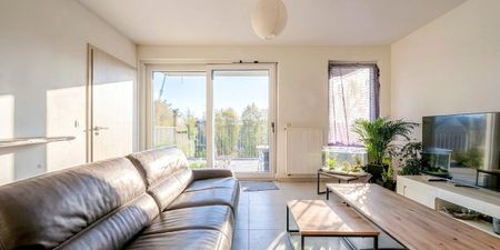 Appartement te huur in Tournai voor € 800 met 1 slaapkamer - Photo 2