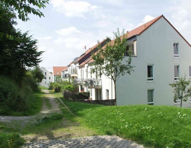 3-Zimmerwohnung in ruhiger Lage mit Balkon - Photo 1