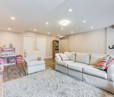 For Lease - 2379 Wasaga Drive, Oakville, Ontario - Photo 1