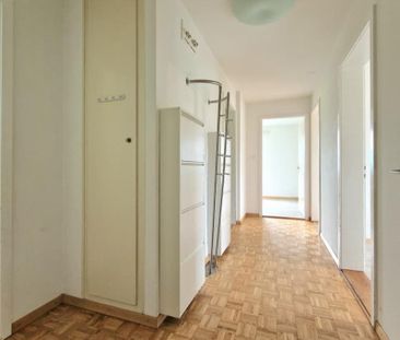 "Schöne Balkonwohnung mit Aussicht!" - Photo 1