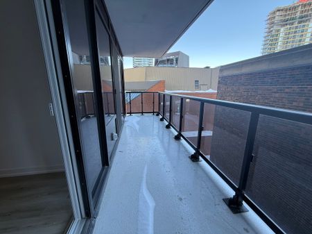 For Lease - 771 Yonge Street Unit# 1008, Toronto, Ontario - Photo 4