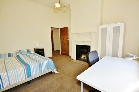 5-bedroom shared house / townhouse, East Ave - Photo 4
