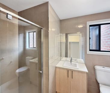 🏡 4-Bedroom house in Wollert - Photo 6