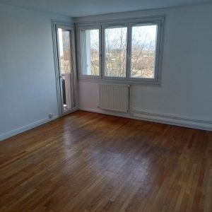 Location Appartement à SABLONS - Photo 1