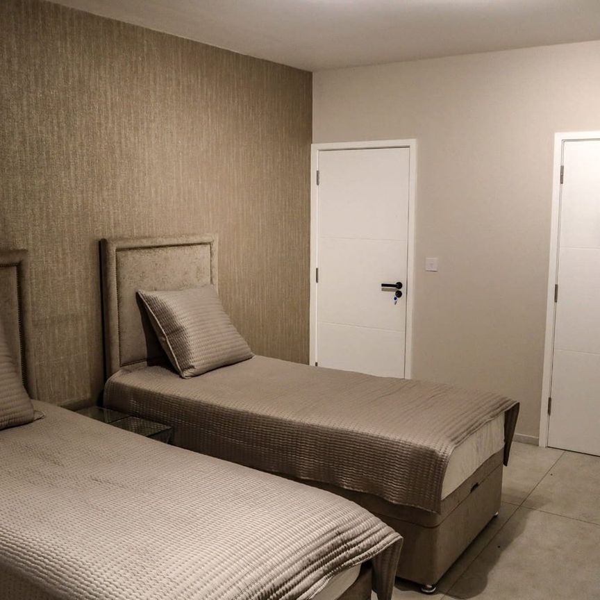 Studio Flat, Green Walk, NW4 - Photo 1