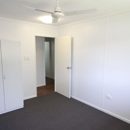 4 Elizabeth Street, Sarina - Photo 3