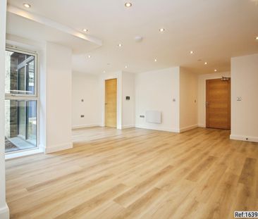 2 bed Flat in 28 Richmond Hill Approach , Leeds, LS9 8GS - Photo 2