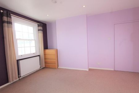 3 bedroom terraced house to rent - Photo 3