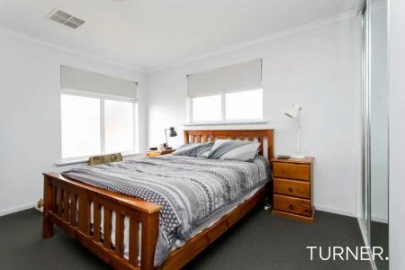 “Modern Family Home with Quality Features in Prime Location” - Photo 3