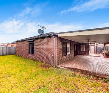 28 Hatfield Place, Deer Park - Photo 4