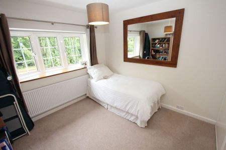 3 Bedroom House -Semi-Detached to rent - Photo 5