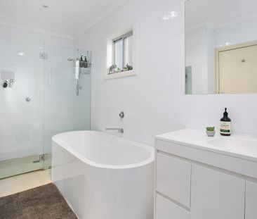 Private family haven in natural setting - Photo 5