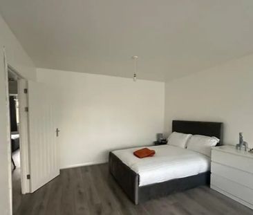 Room in a Shared House, London, E2 - Photo 3