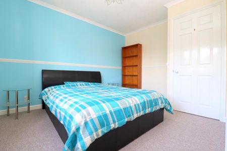 2 bedroom end of terrace house to rent - Photo 4