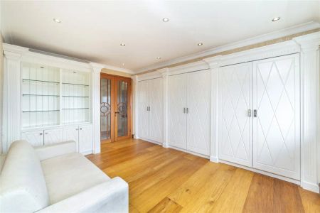 3 bedroom flat in 250 Finchley Road - Photo 4