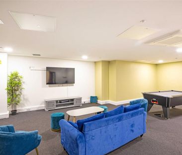 1 bedroom in a flat share to rent - Photo 5