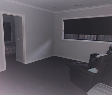 Thornhill Park - Photo 1