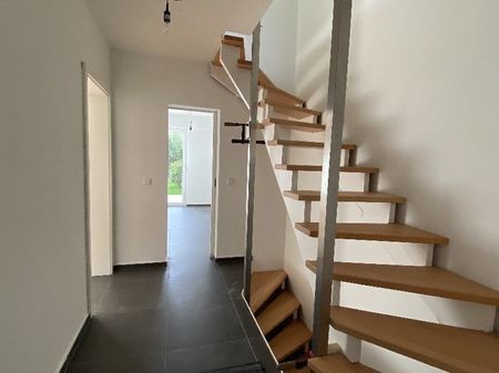 Neuss – Einfamilienhaus mit Garten An der Obererft, eine der schönsten Wohngegenden der Stadt! - Foto 5