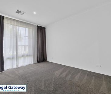 13 Sida Street, WANDI WA 6167 - Photo 6