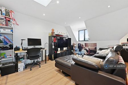 2 bedroom flat to rent - Photo 3