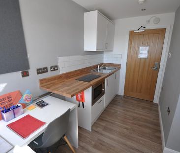 1 bedroom apartment to rent - Photo 2