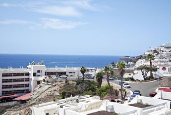 Puerto Rico, Canary Islands 35130