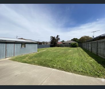 14 Victor Crescent, Dandenong North, Vic 3175 - Photo 1