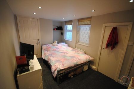 5 bedroom house to rent - Photo 3