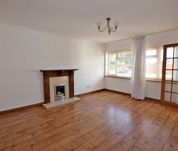 3 bedroom end of terrace house to rent - Photo 3