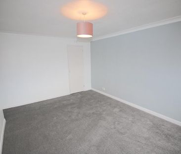 3 bedroom detached house to rent - Photo 6