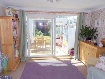 Cucklington Gardens, Bournemouth, BH9 - Photo 3