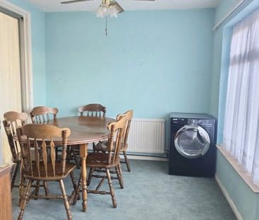 Upper Rainham Road, Hornchurch, RM12 4EY, Property for rent - Photo 1