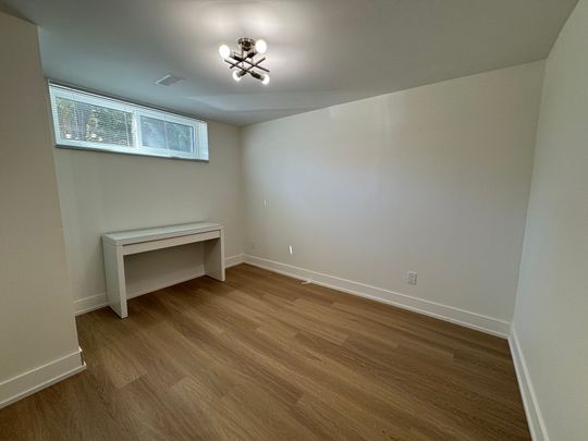 For Lease - 145 Harrison Drive Unit# Lower 2, Newmarket, Ontario - Photo 1